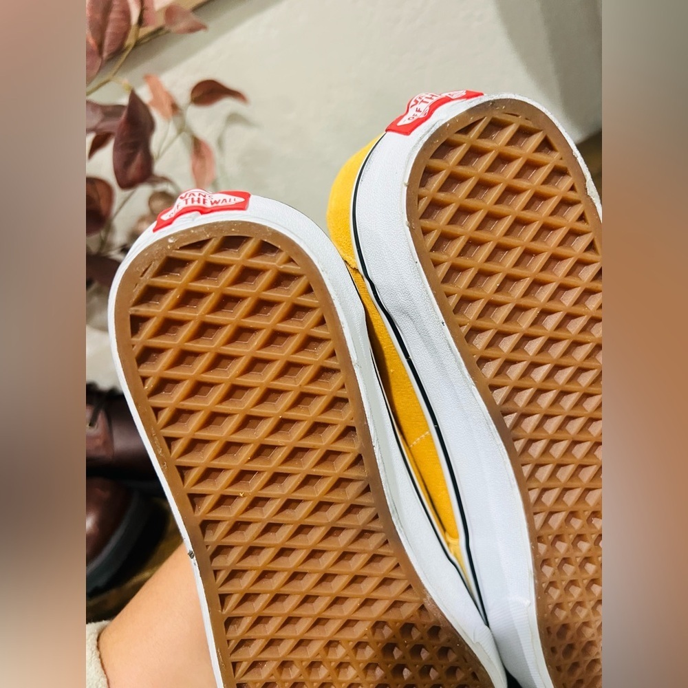 Vans Sk8-Low 'Honey Gold Purple' size 10 men’s - Picture 4 of 6